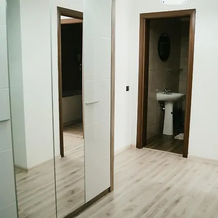 Apartment Amira *