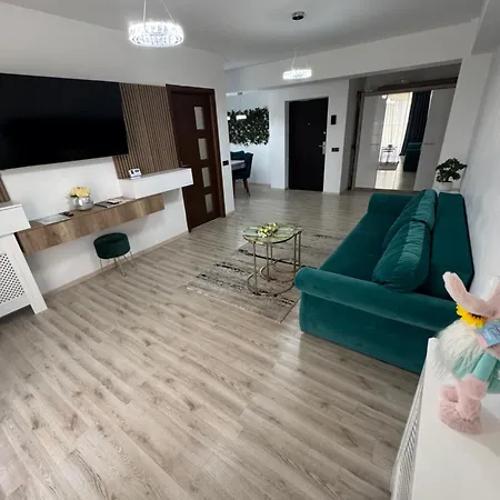 Amira Apartment